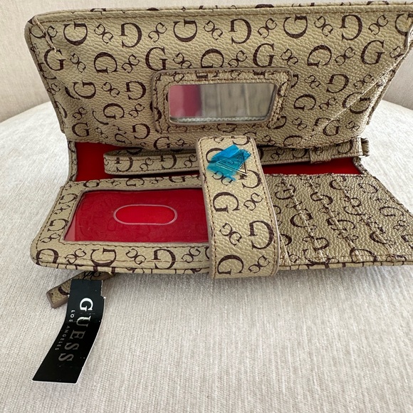 NWT GUESS Los Angeles Vintage Wallet Brown & Tan - Picture 2 of 7